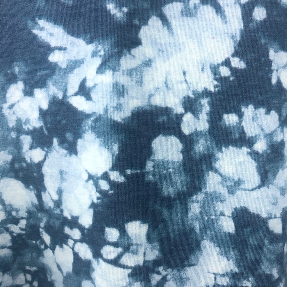BCBGeneration Blue Tie Dye Sweatshirt XL - Picture 5 of 6